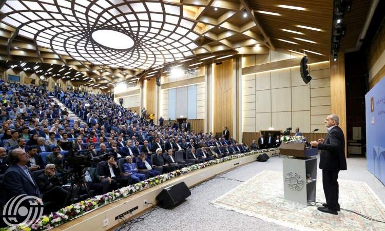 بزشكيان: نقبل الكلمة الصحيحة بدون تحيّز/ رسالة الجامعة ان ترتقي بالبلاد الى صدارة العلم و التكنولوجيا