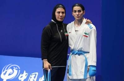 الكاراتيه النسائية تتألق في الرياض.. وفريق الرجال يتطلع للذهبية الكاراتيه النسائية تتألق في الرياض.. وفريق الرجال يتطلع للذهبية