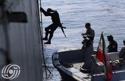 الحرس الثوري يضبط سفينة اجنبية محملة بالوقود المهرب في الخليج الفارسي الحرس الثوري يضبط سفينة اجنبية محملة بالوقود المهرب في الخليج الفارسي