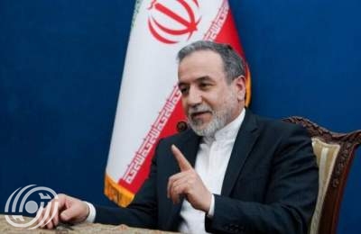 الطالب الإيراني يرفع راية "الاستقلال" و"الشرف" الطالب الإيراني يرفع راية "الاستقلال" و"الشرف"